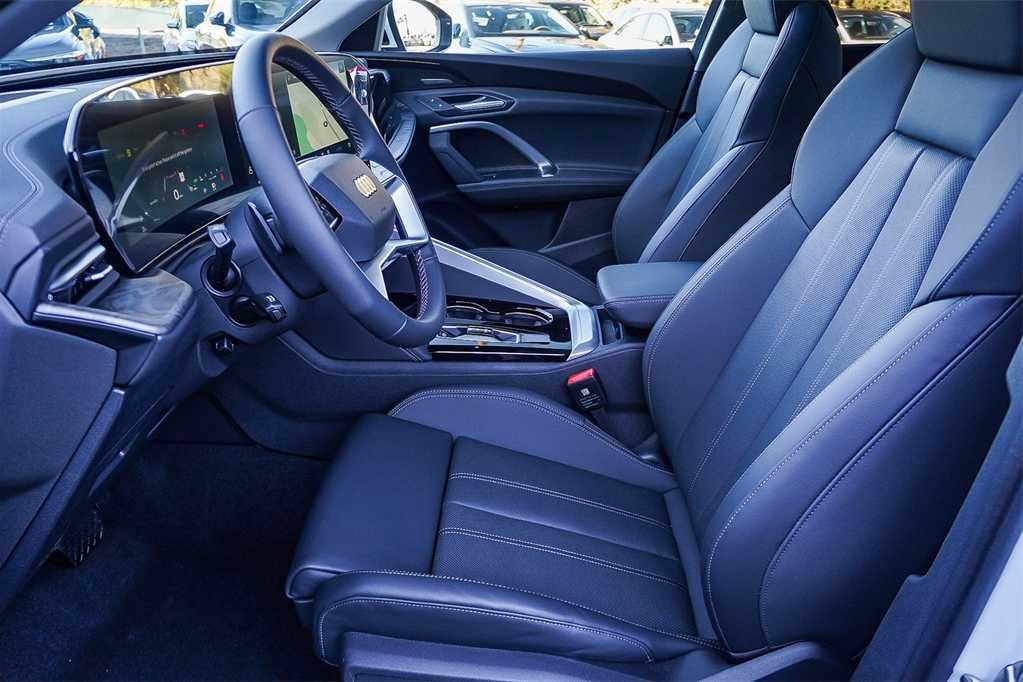 Thumbnail: 2025 Audi Q5 - 20