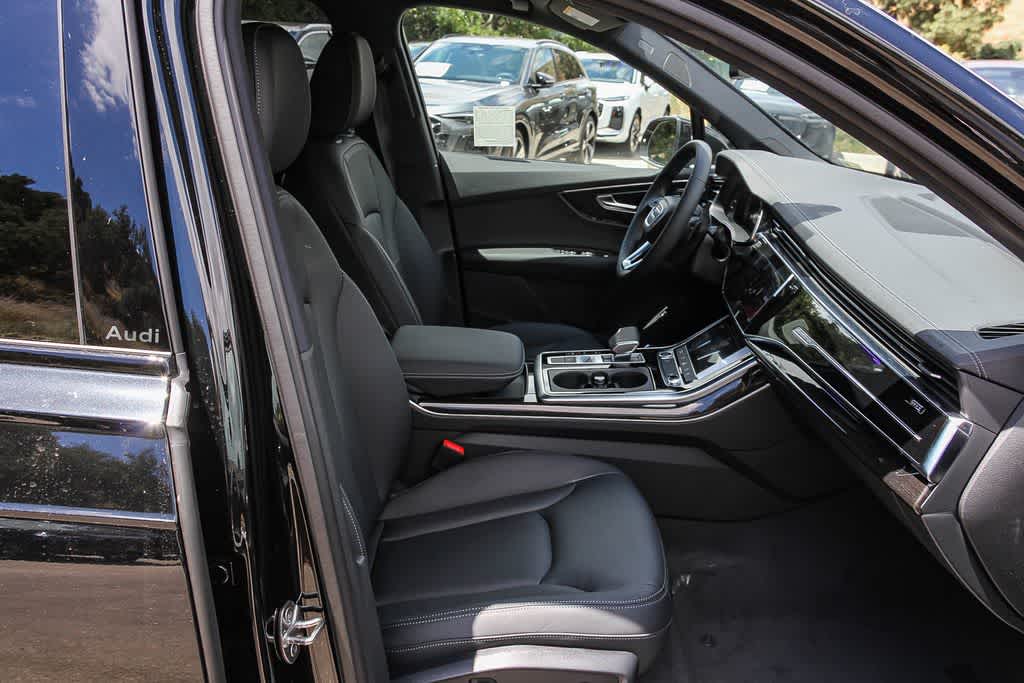 Thumbnail: 2026 Audi Q7 - 18