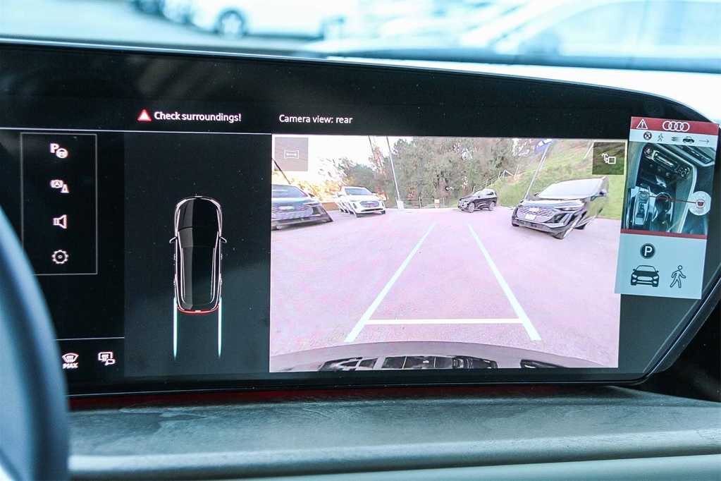 Thumbnail: 2025 Audi Q5 - 22