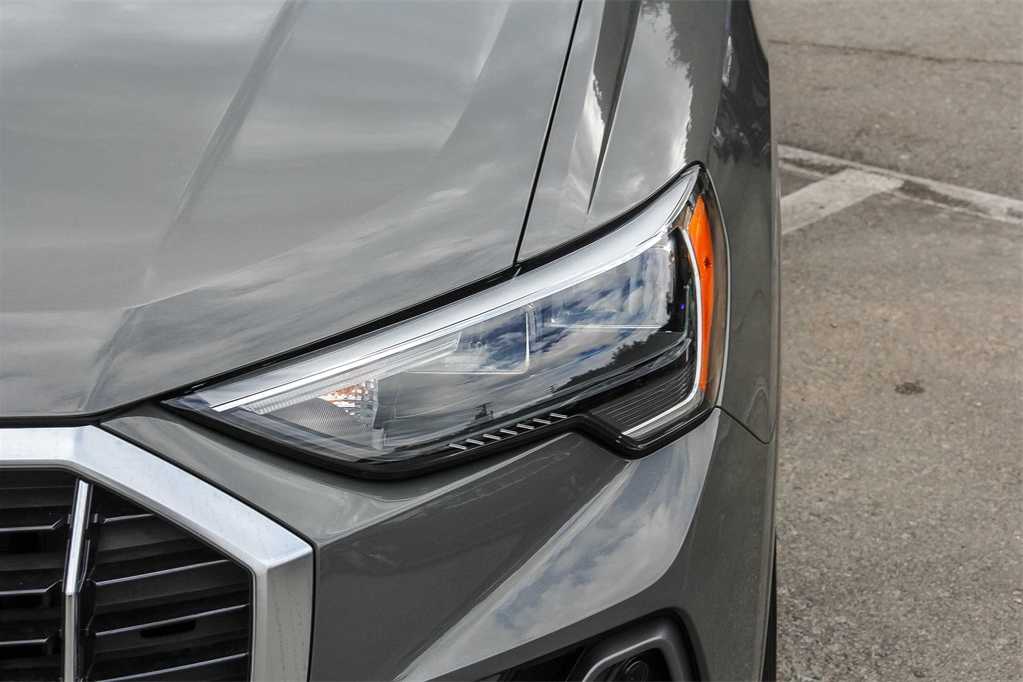 Thumbnail: 2021 Audi Q3 - 7