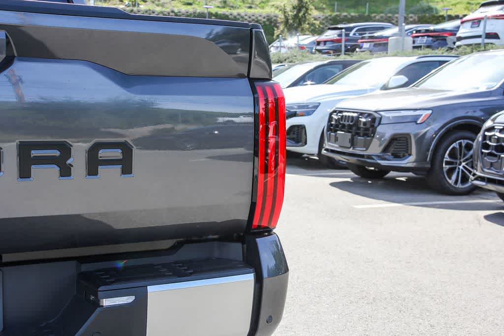 Thumbnail: 2025 Toyota Tundra - 11