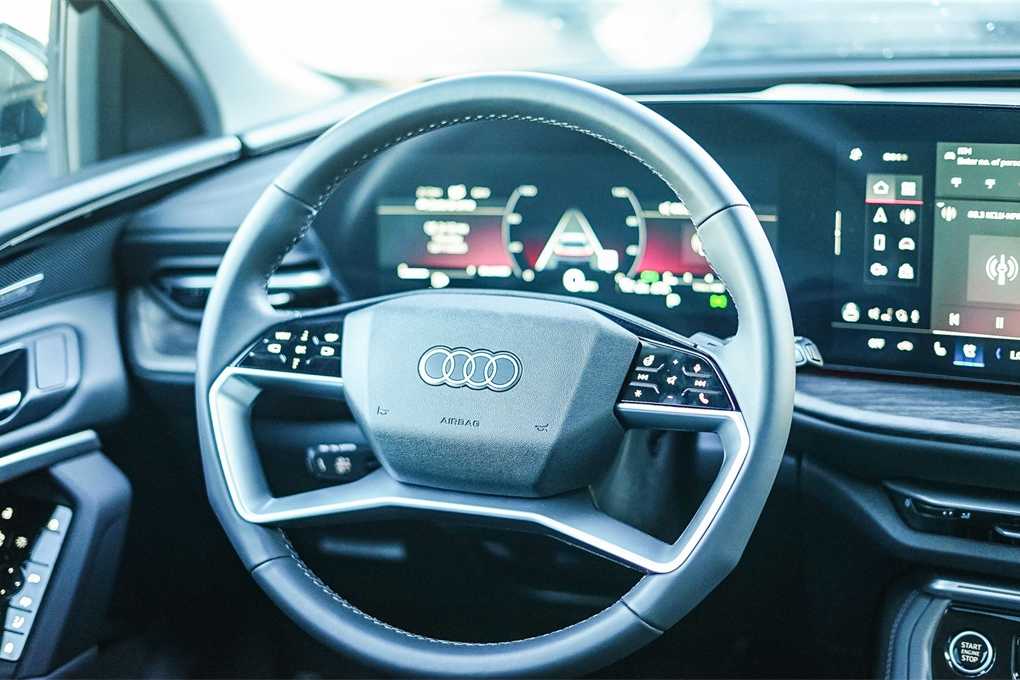 Thumbnail: 2025 Audi Q5 - 15