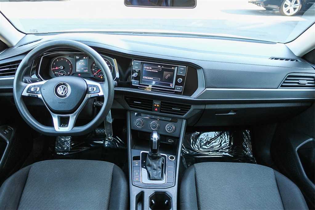 Thumbnail: 2019 Volkswagen Jetta - 12