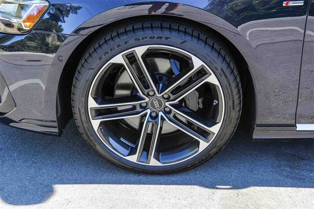 Thumbnail: 2025 Audi A8 - 9