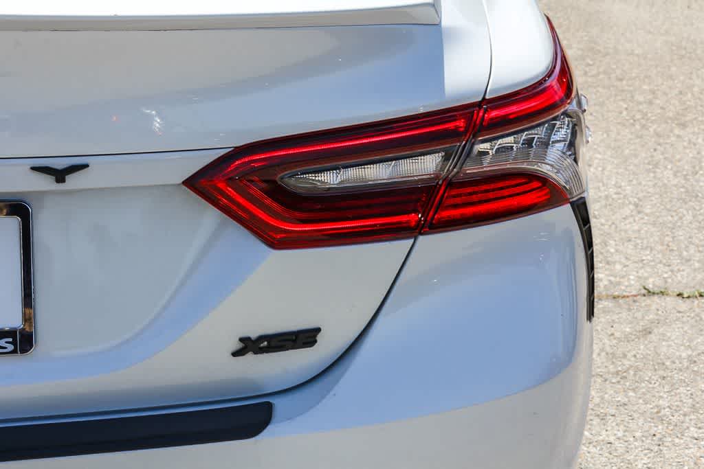 Thumbnail: 2022 Toyota Camry - 11