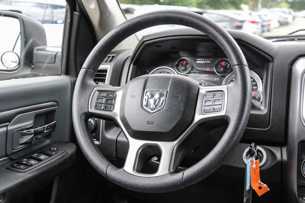 Thumbnail: 2022 RAM 1500 Classic - 15