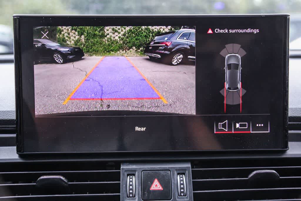 Thumbnail: 2023 Audi Q5 - 23