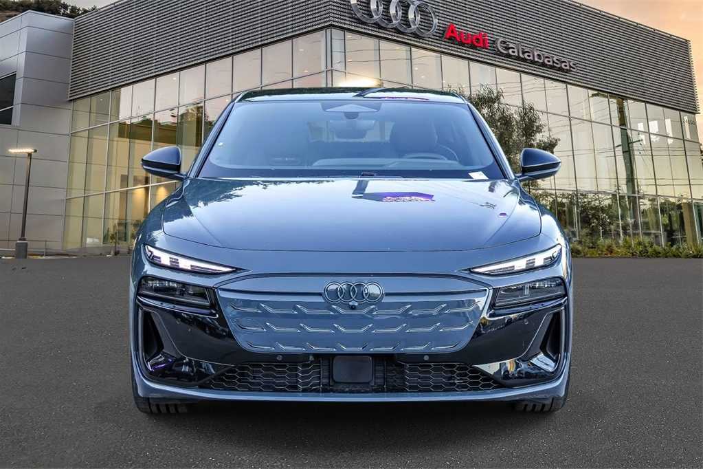 Thumbnail: 2025 Audi e-tron S - 6