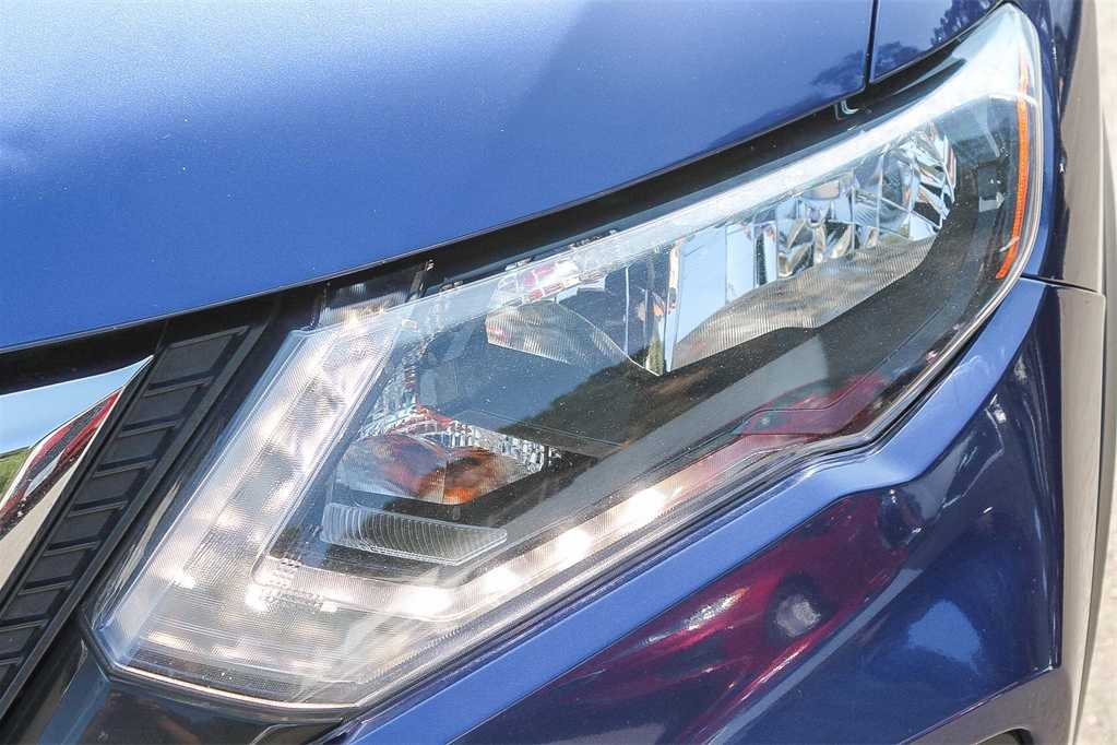 Thumbnail: 2020 Nissan Rogue - 8