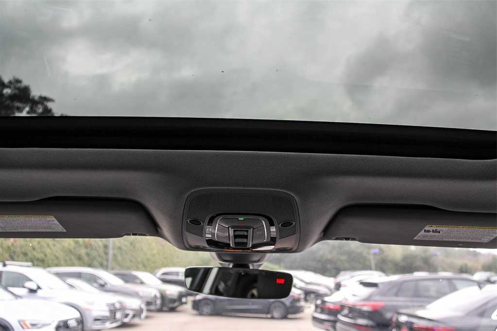 Thumbnail: 2023 Audi Q5 - 12