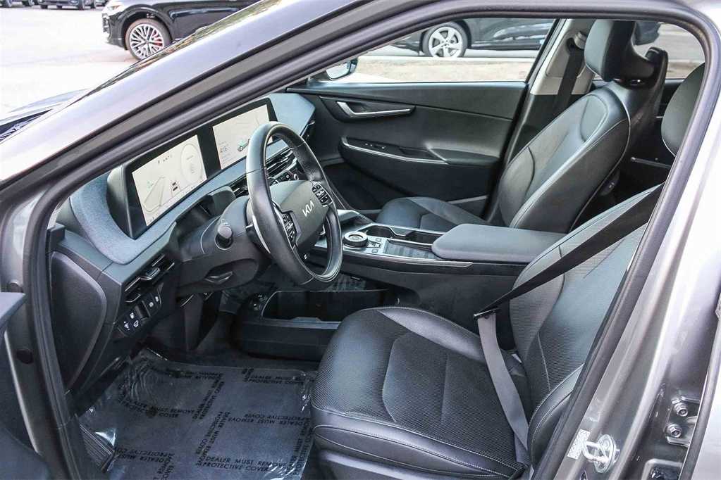 Thumbnail: 2024 Kia EV6 - 17