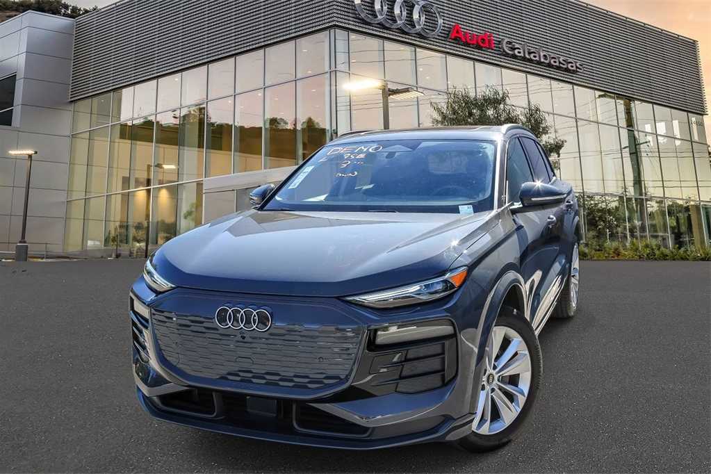 2025 Audi Q6 e-tron Premium -
                  Calabasas, CA