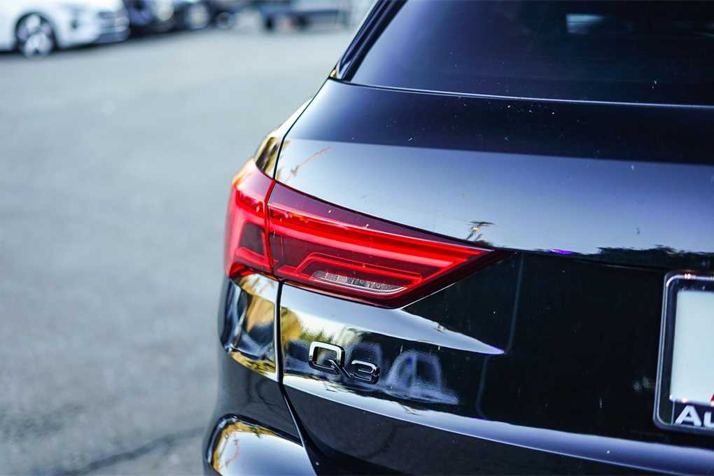 Thumbnail: 2025 Audi Q3 - 10