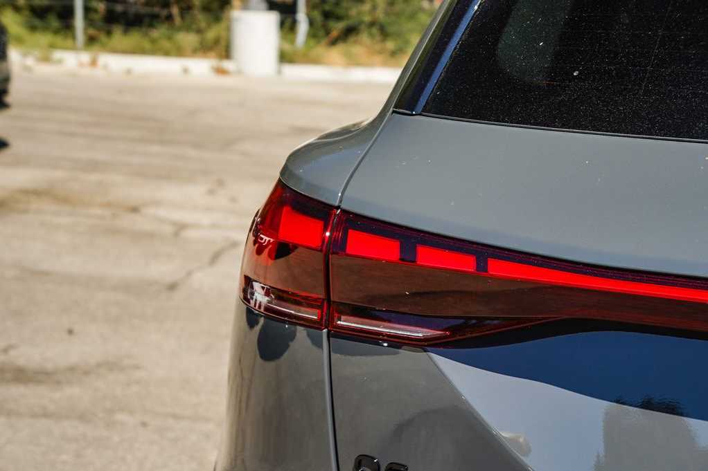 Thumbnail: 2027 Audi Q6 e-tron - 7