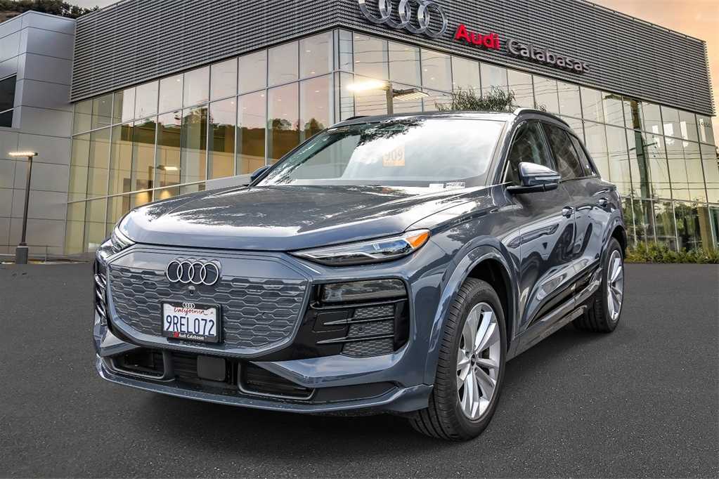2025 Audi Q6 e-tron Premium -
                  Calabasas, CA