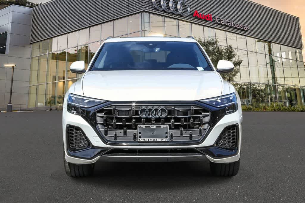 Thumbnail: 2026 Audi Q8 - 6