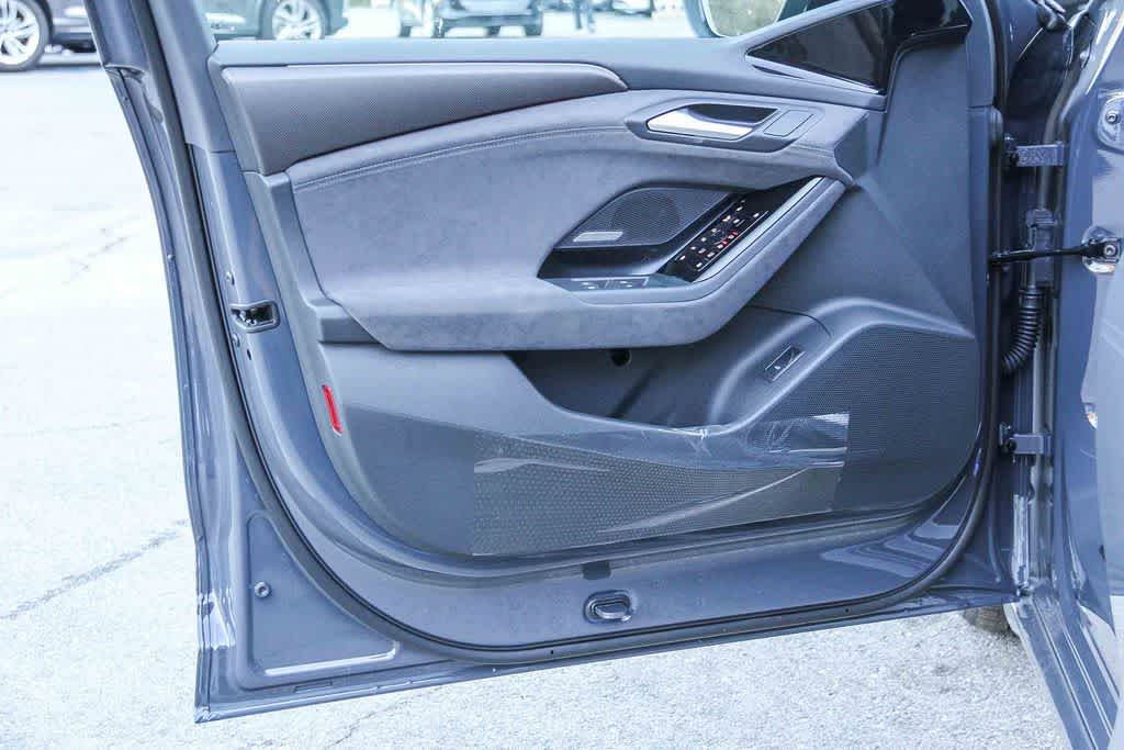 Thumbnail: 2025 Audi e-tron S - 22