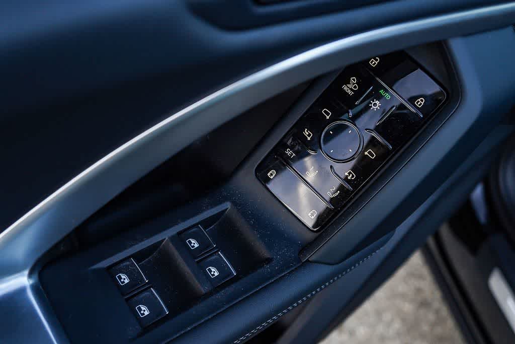 Thumbnail: 2025 Audi Q5 - 23