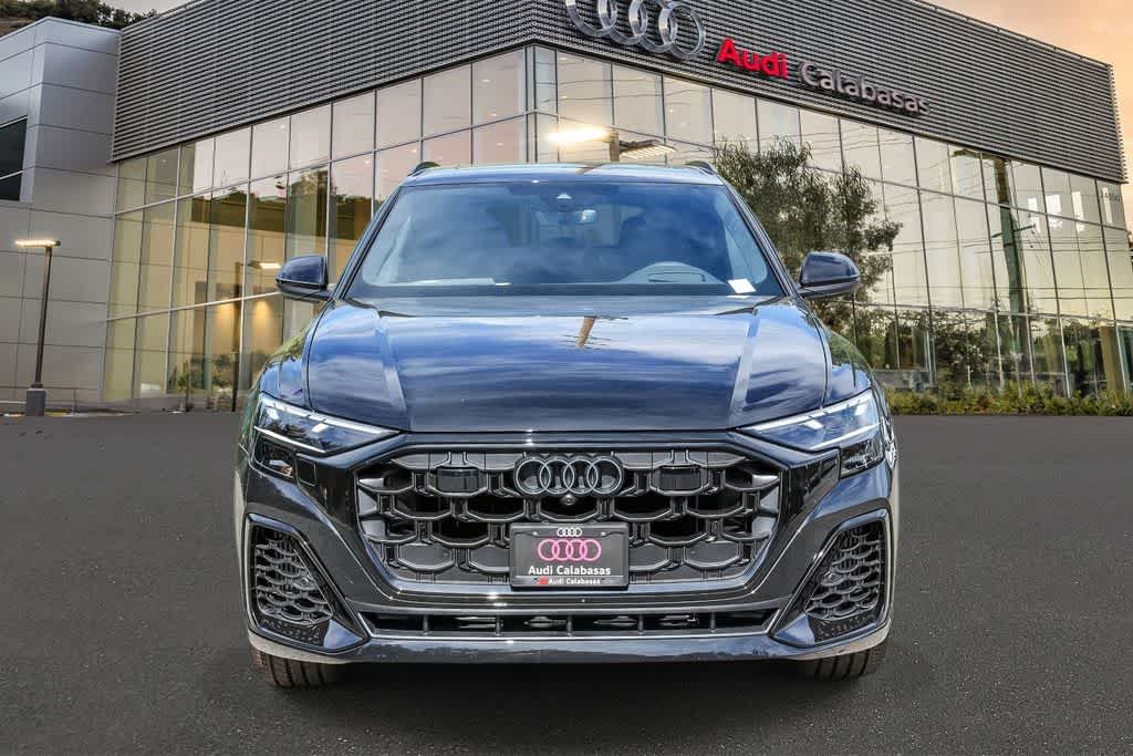 Thumbnail: 2026 Audi Q8 - 6