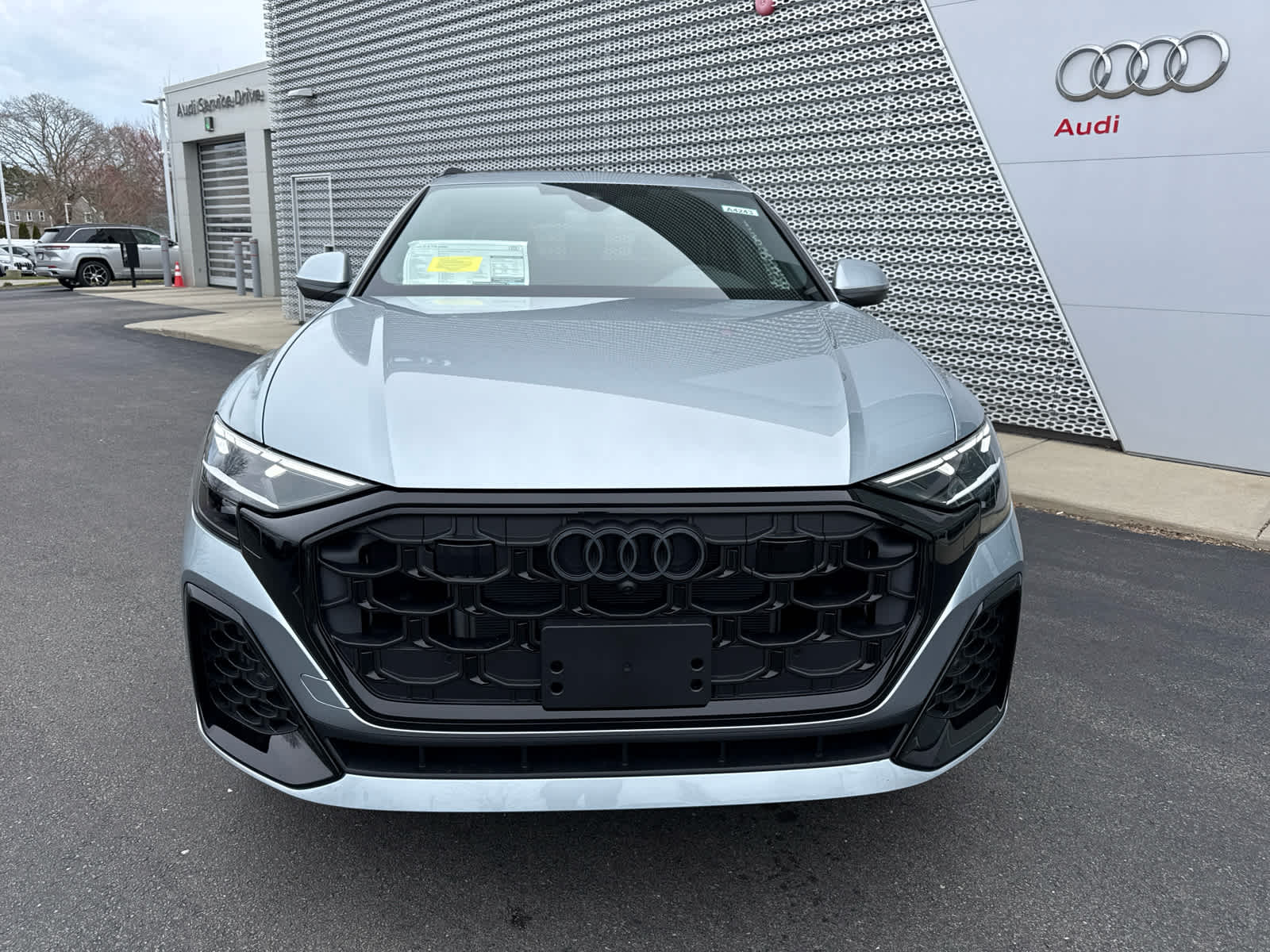 2025 Audi Q8 Premium Plus line photo 3