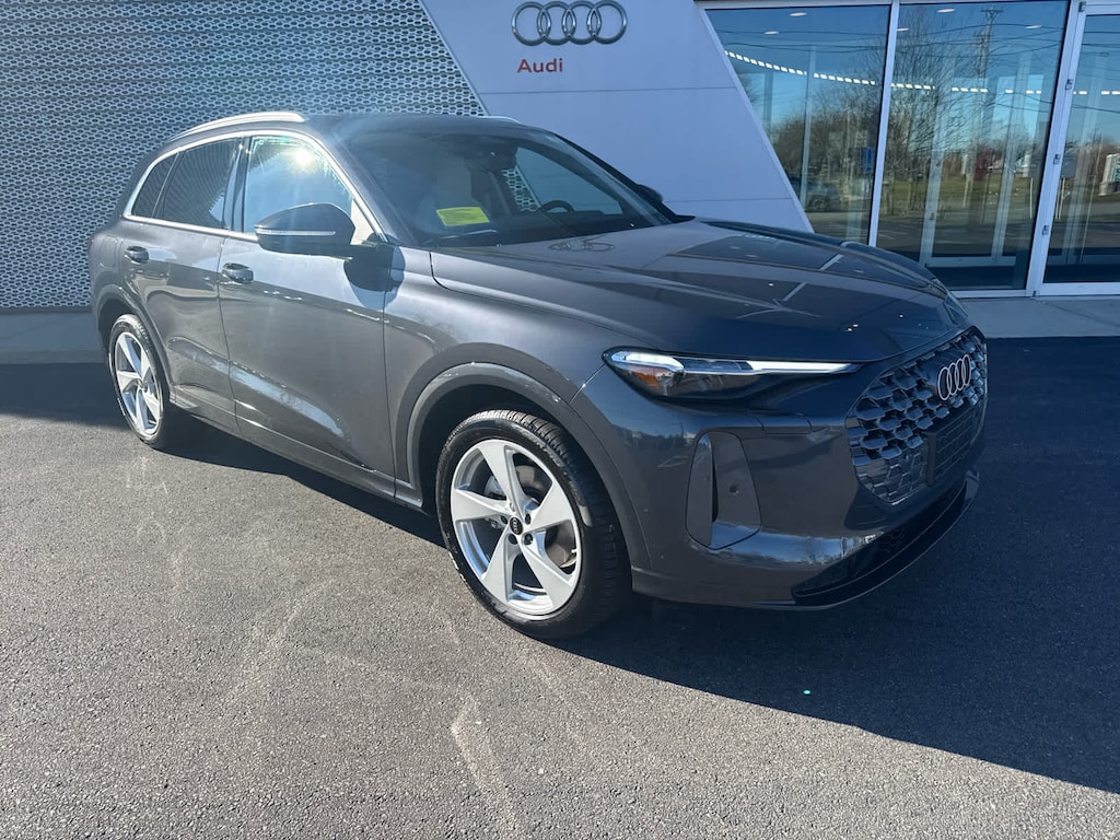 New 2025 Audi Q5 Prestige SUV