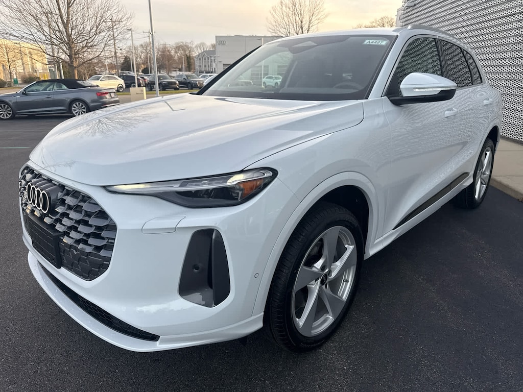 New 2025 Audi Q5 Premium Plus SUV