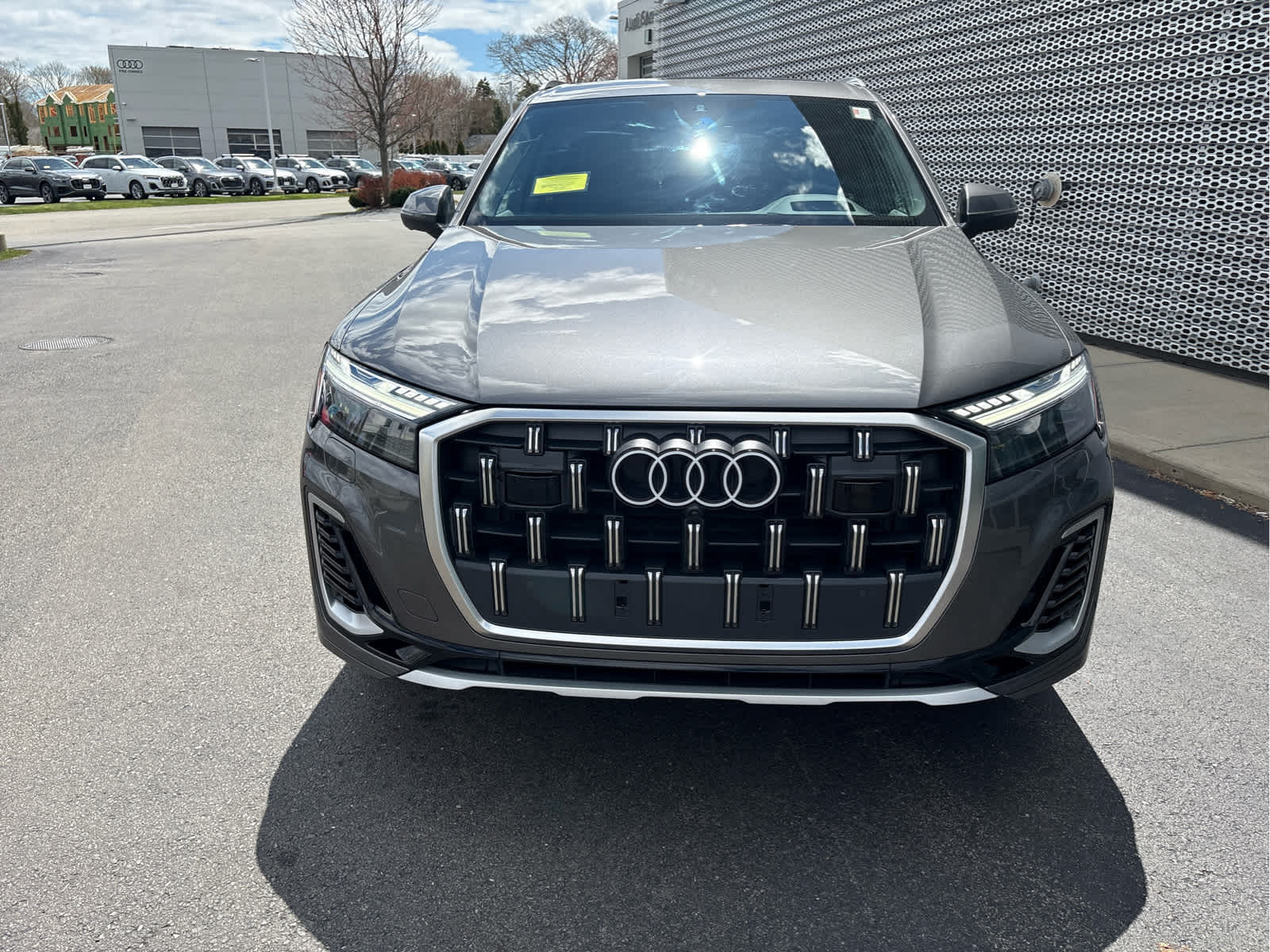 2025 Audi Q7 55 Prestige photo 3