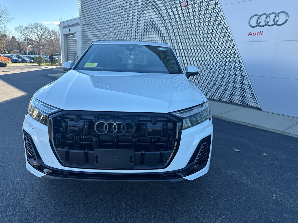 New 2026 Audi Q7 Premium SUV