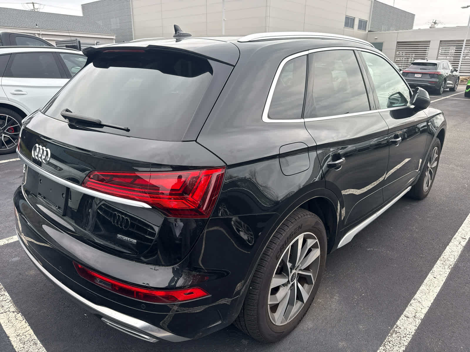 2023 Audi Q5 S line Premium Plus photo 4