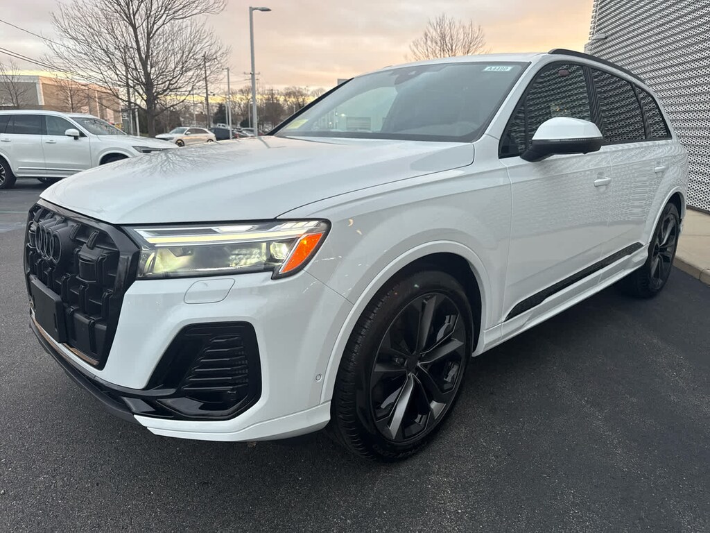 New 2026 Audi Q7 Premium Plus SUV