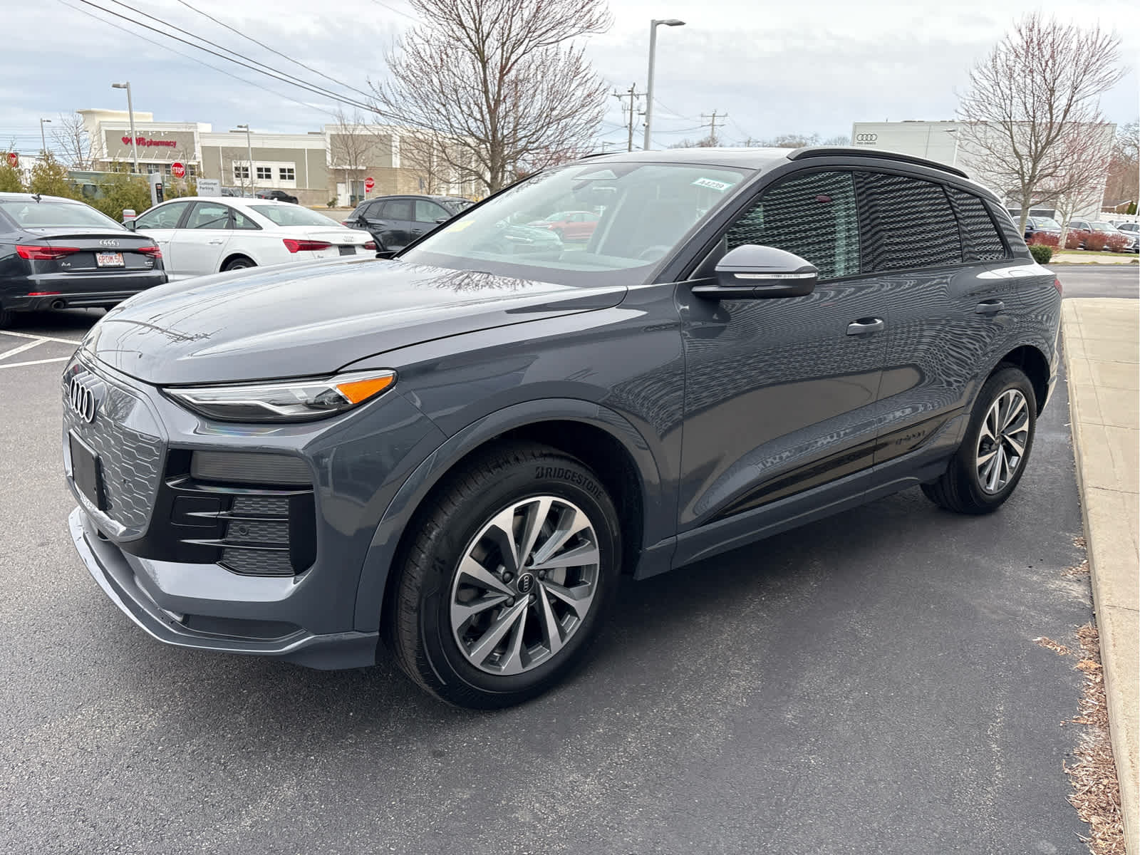 2025 Audi Q6 E-tron Premium photo 4