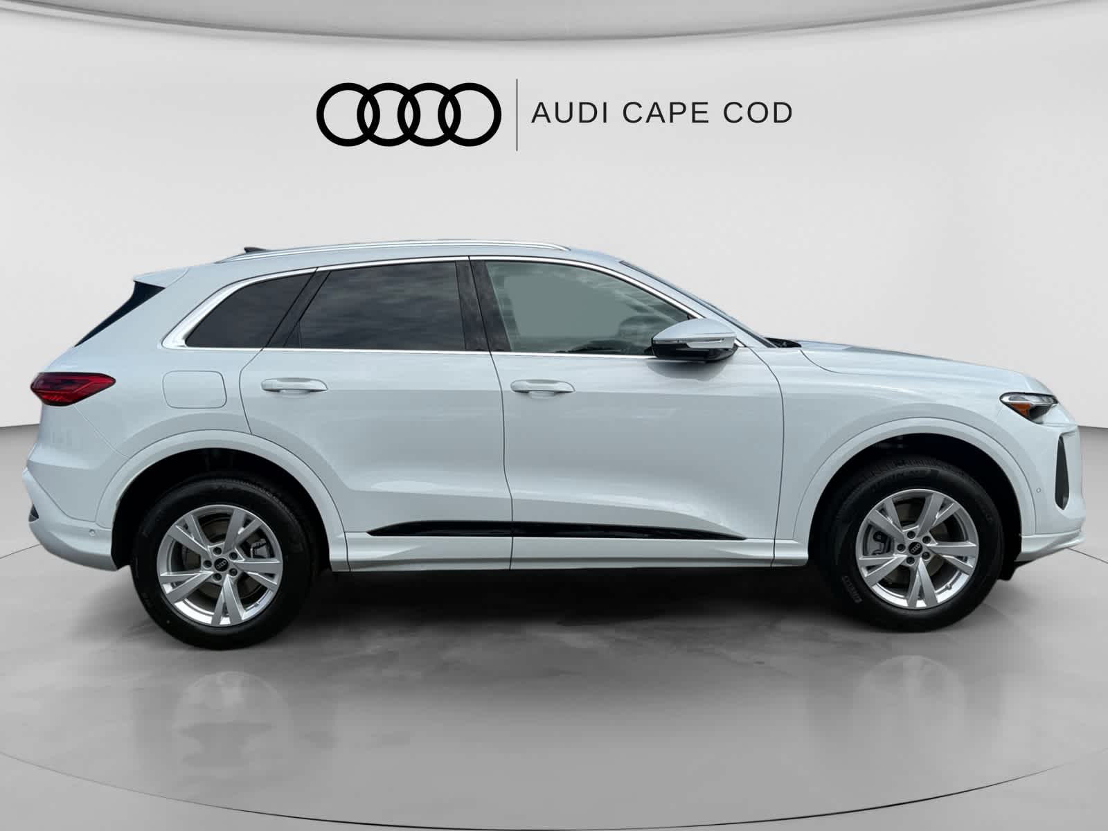 2026 Audi Q5 Premium - Photo 8