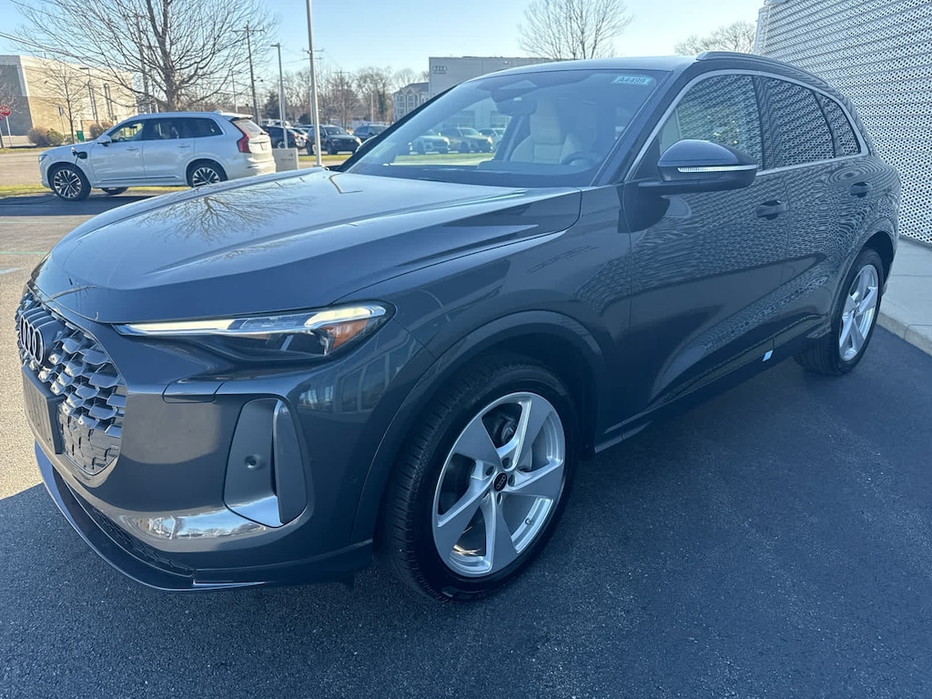 New 2025 Audi Q5 Prestige SUV