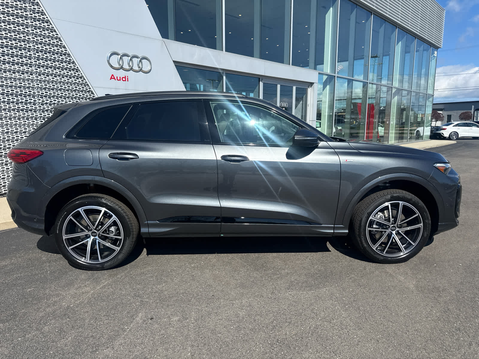 2026 Audi Q5 Premium Plus - Photo 26