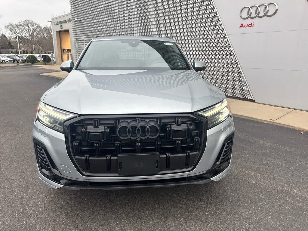 New 2026 Audi Q7 Premium SUV