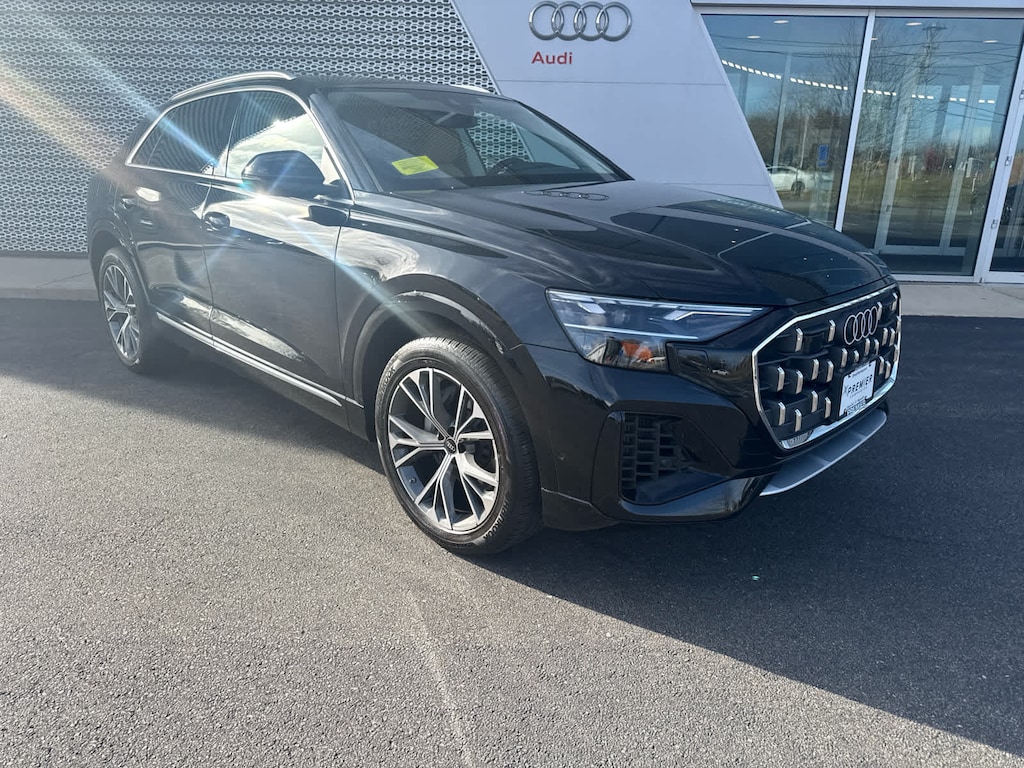 Used 2025 Audi Q8 Premium SUV