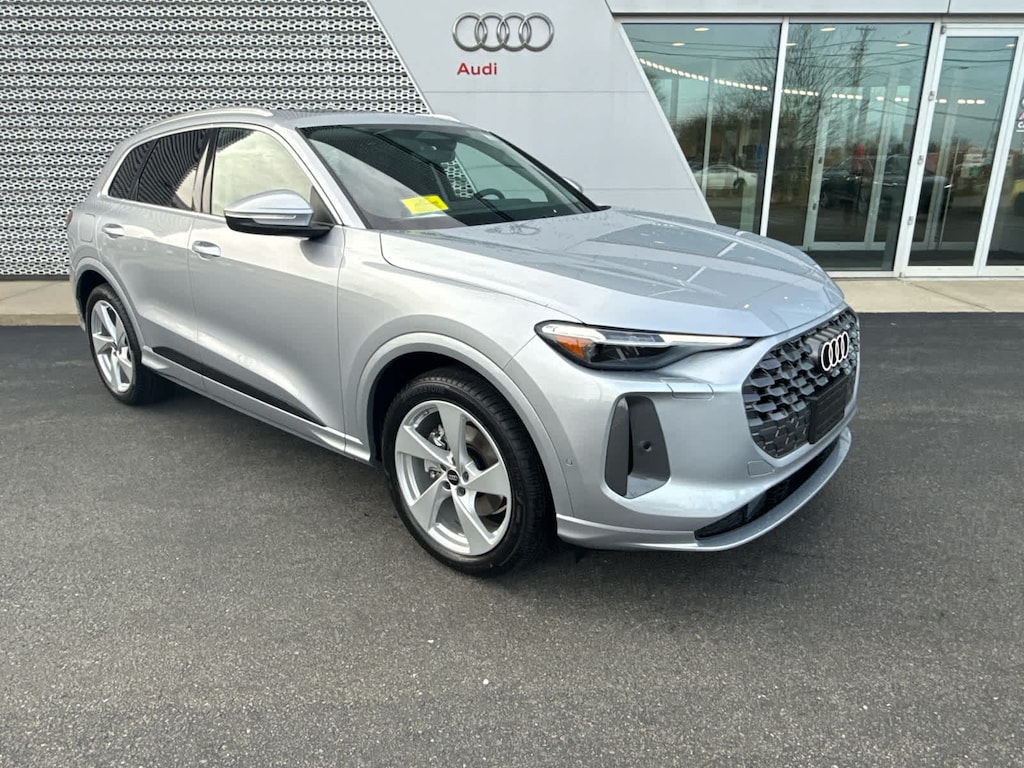 New 2025 Audi Q5 Prestige SUV