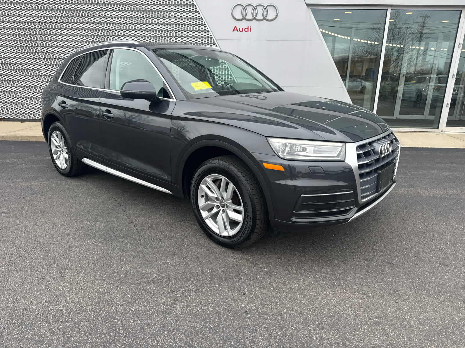 2020 Audi Q5 Premium photo 2