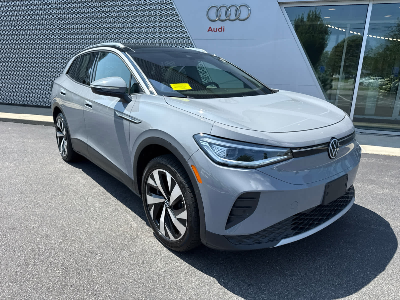 2022 Volkswagen ID.4 Pro S Gradient photo 2