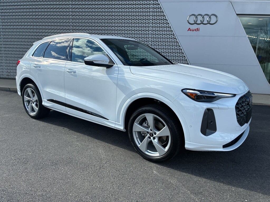 New 2025 Audi Q5 Premium Plus SUV