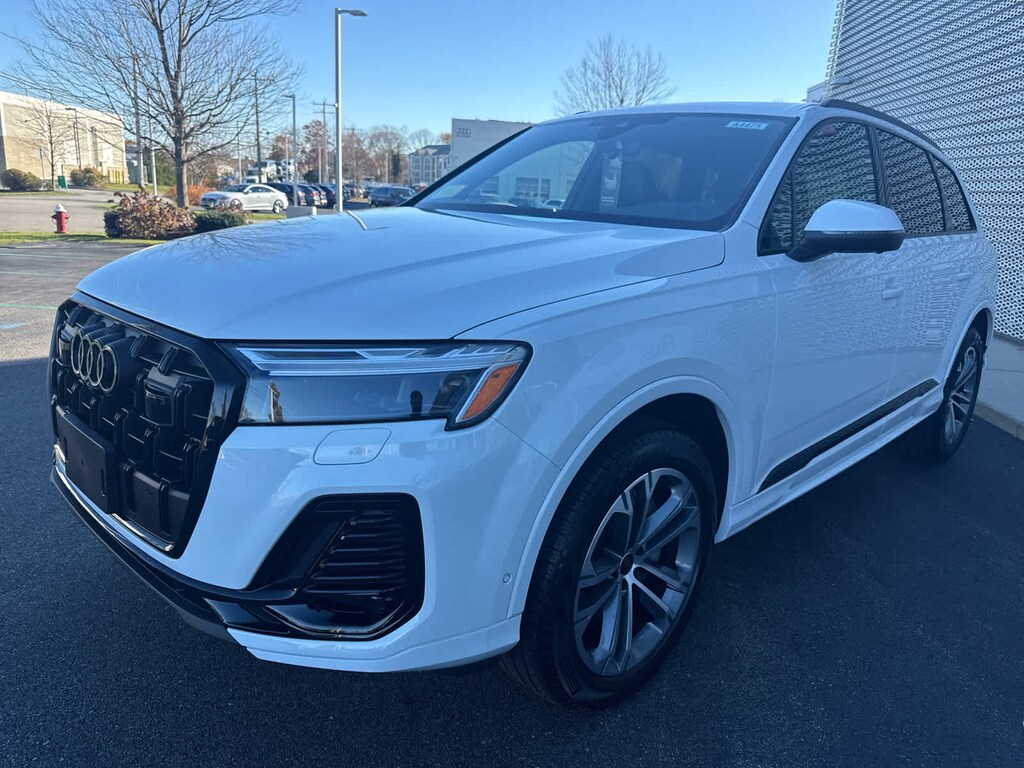 New 2026 Audi Q7 Premium SUV