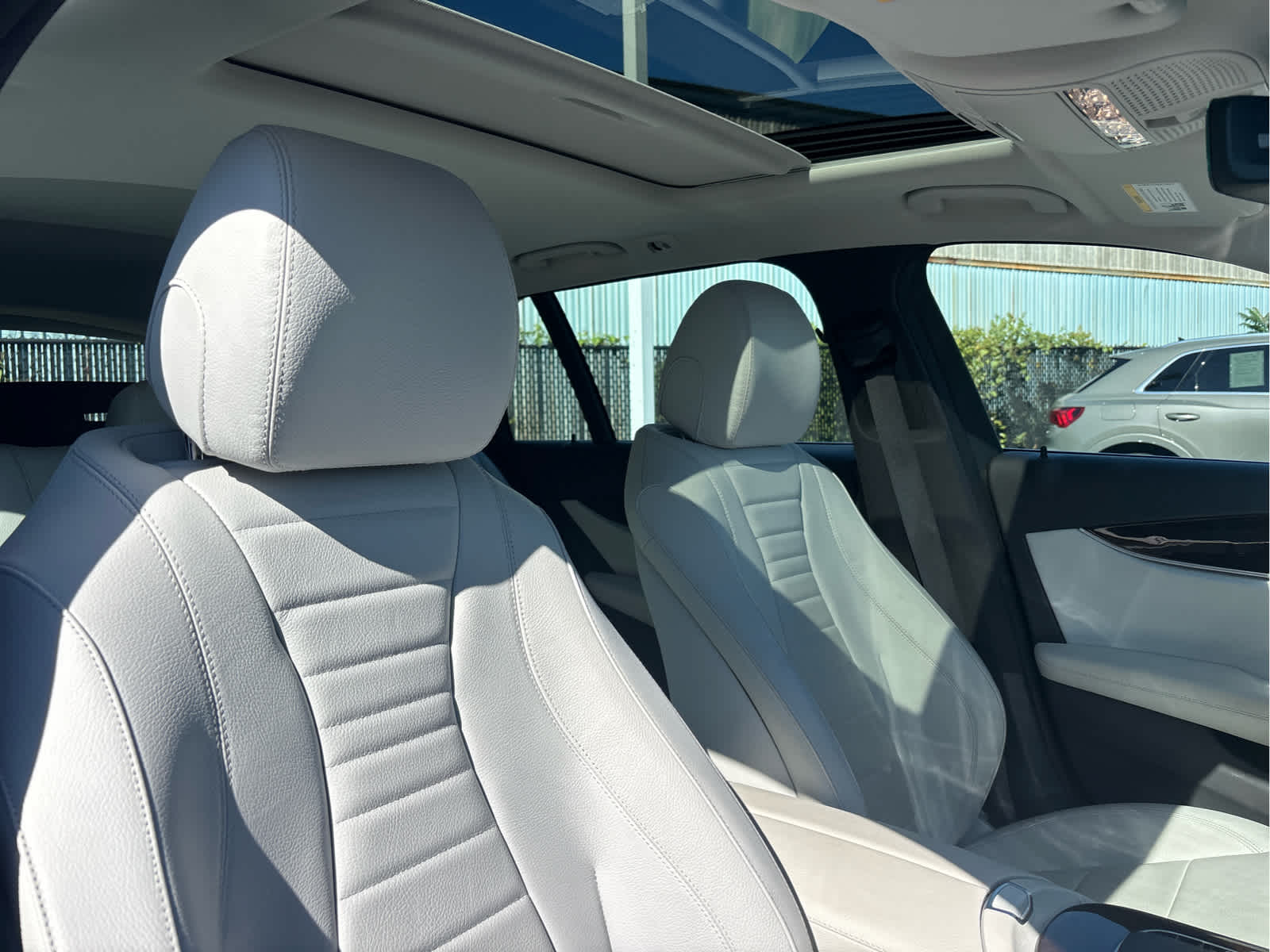 2021 Mercedes Benz E 450 Wagon photo 3