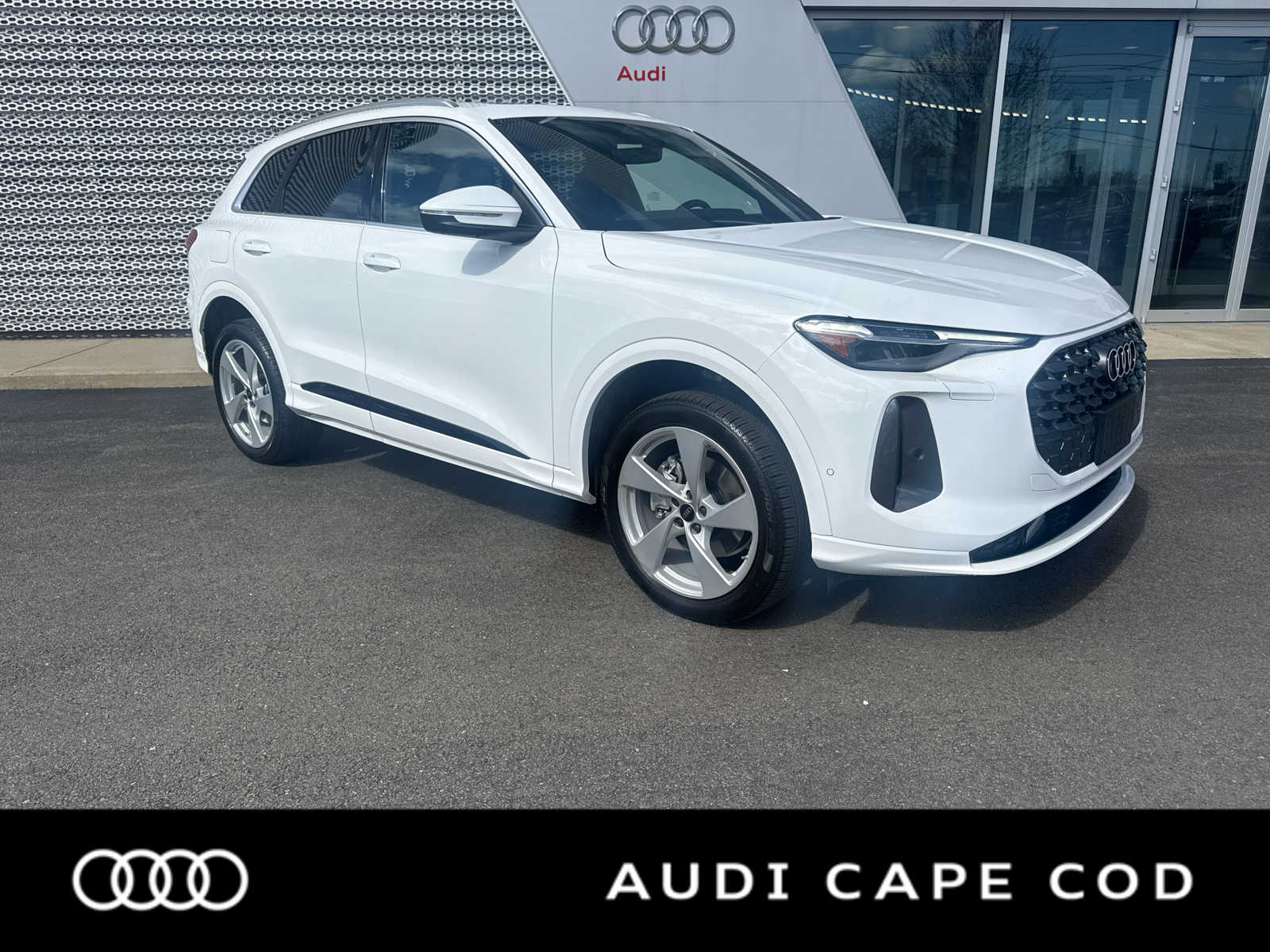 2025 Audi Q5 40 Premium Plus's photo
