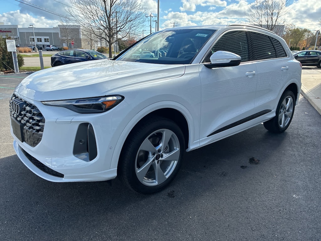 New 2025 Audi Q5 Premium Plus SUV