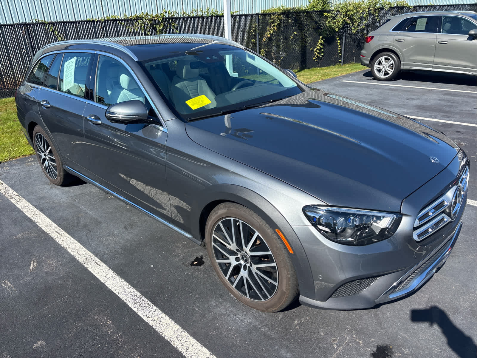 2021 Mercedes Benz E 450 Wagon photo 2