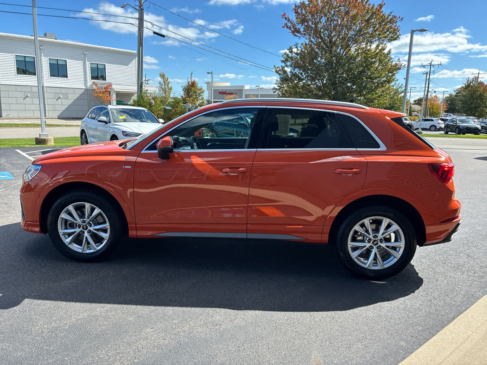 2025 Audi Q3 S line Premium Plus photo 4