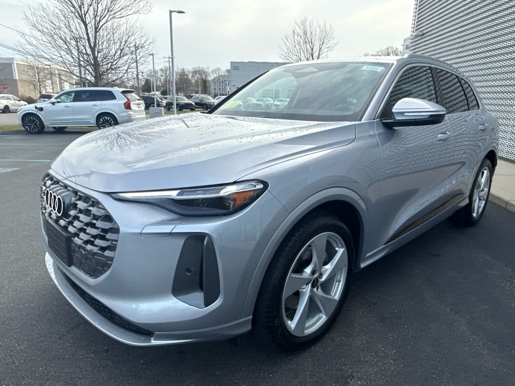 New 2025 Audi Q5 Prestige SUV