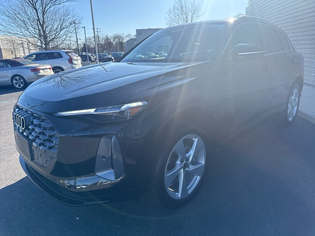 New 2025 Audi Q5 Premium Plus SUV