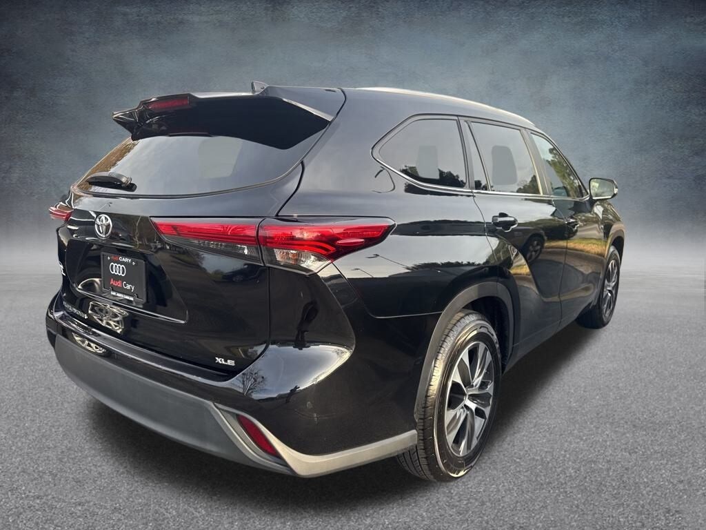 Used 2023 Toyota Highlander XLE SUV