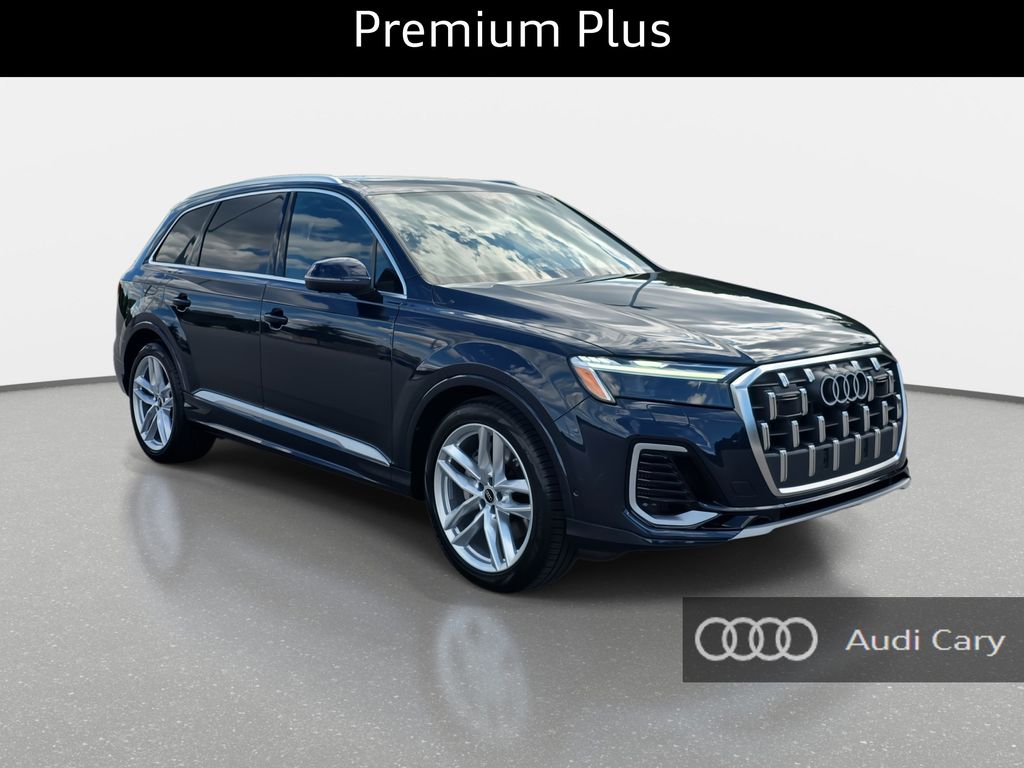 2025 Audi Q7 55 Premium Plus photo 2